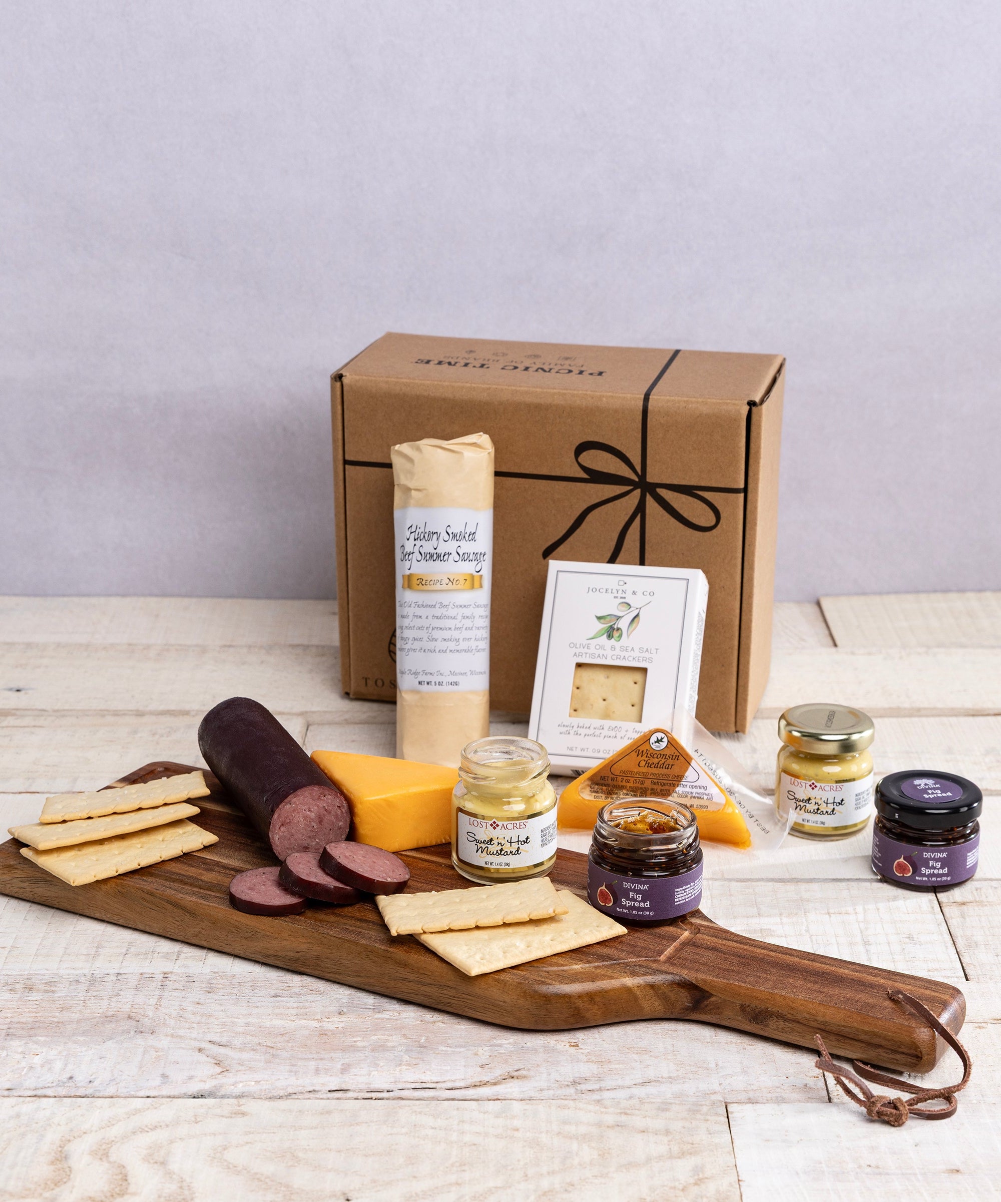 Botella Cheese Board with Gourmet Gift Pack
