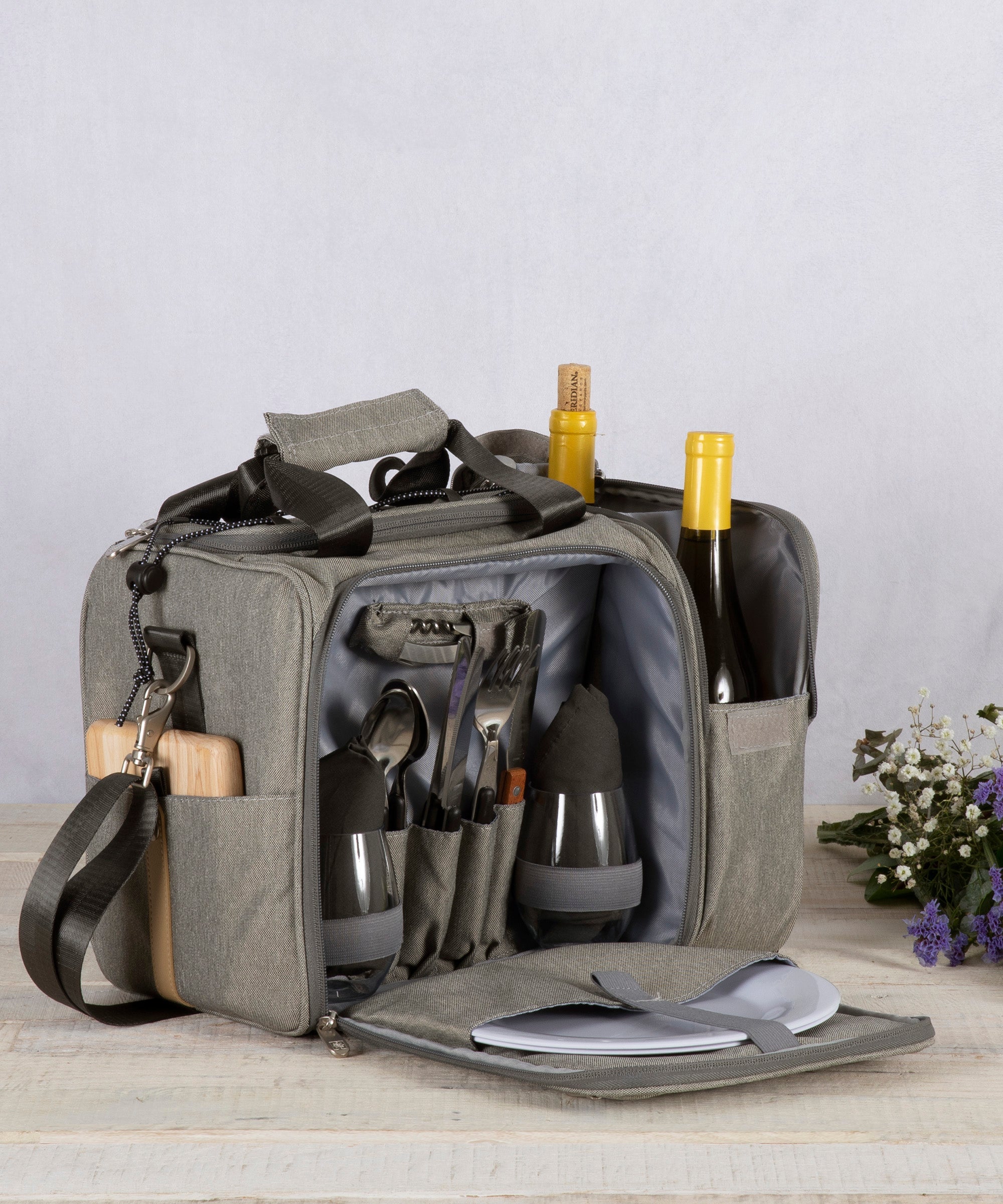 Malibu PT Frontier Edition Picnic Basket Cooler