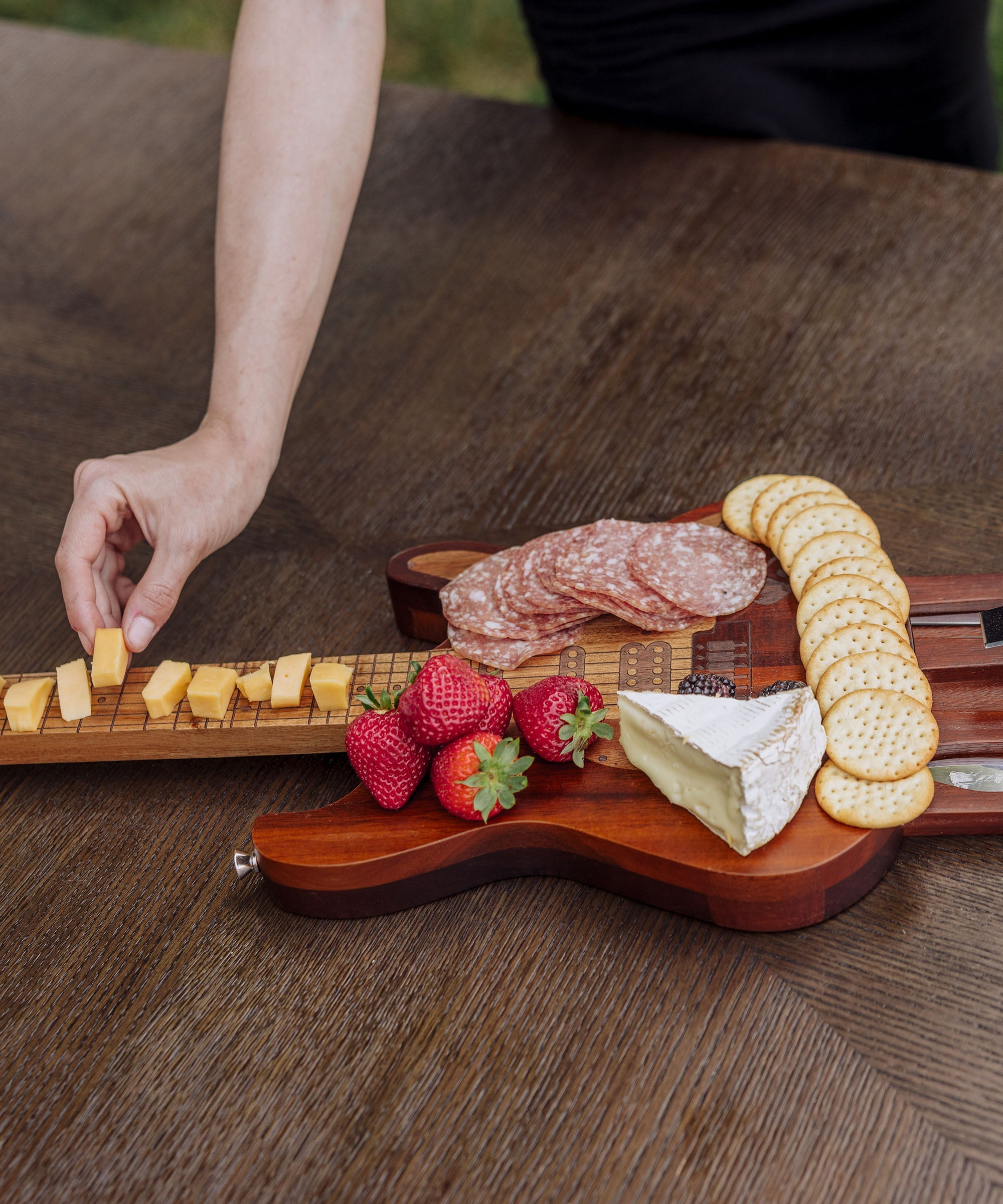 Guitar Legend Cheese Board & Tools Set