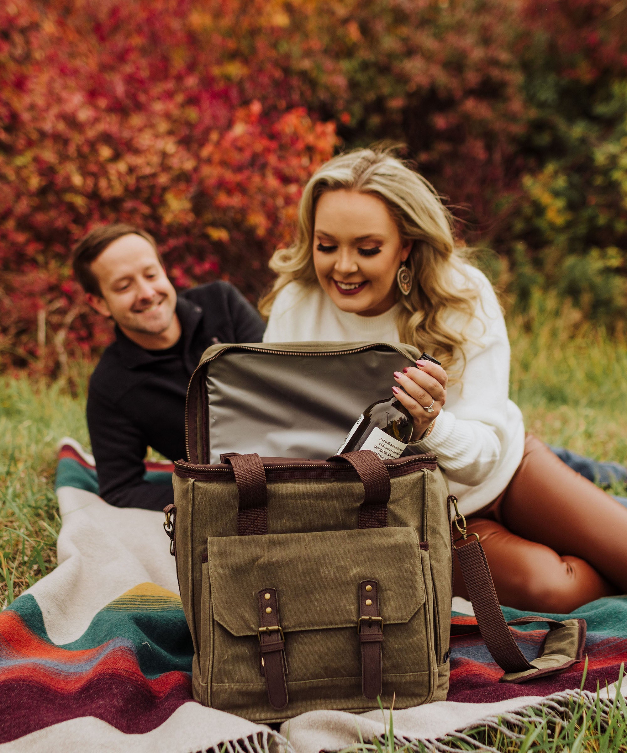 Weekender 6 Bottle Insulated Wine Bag