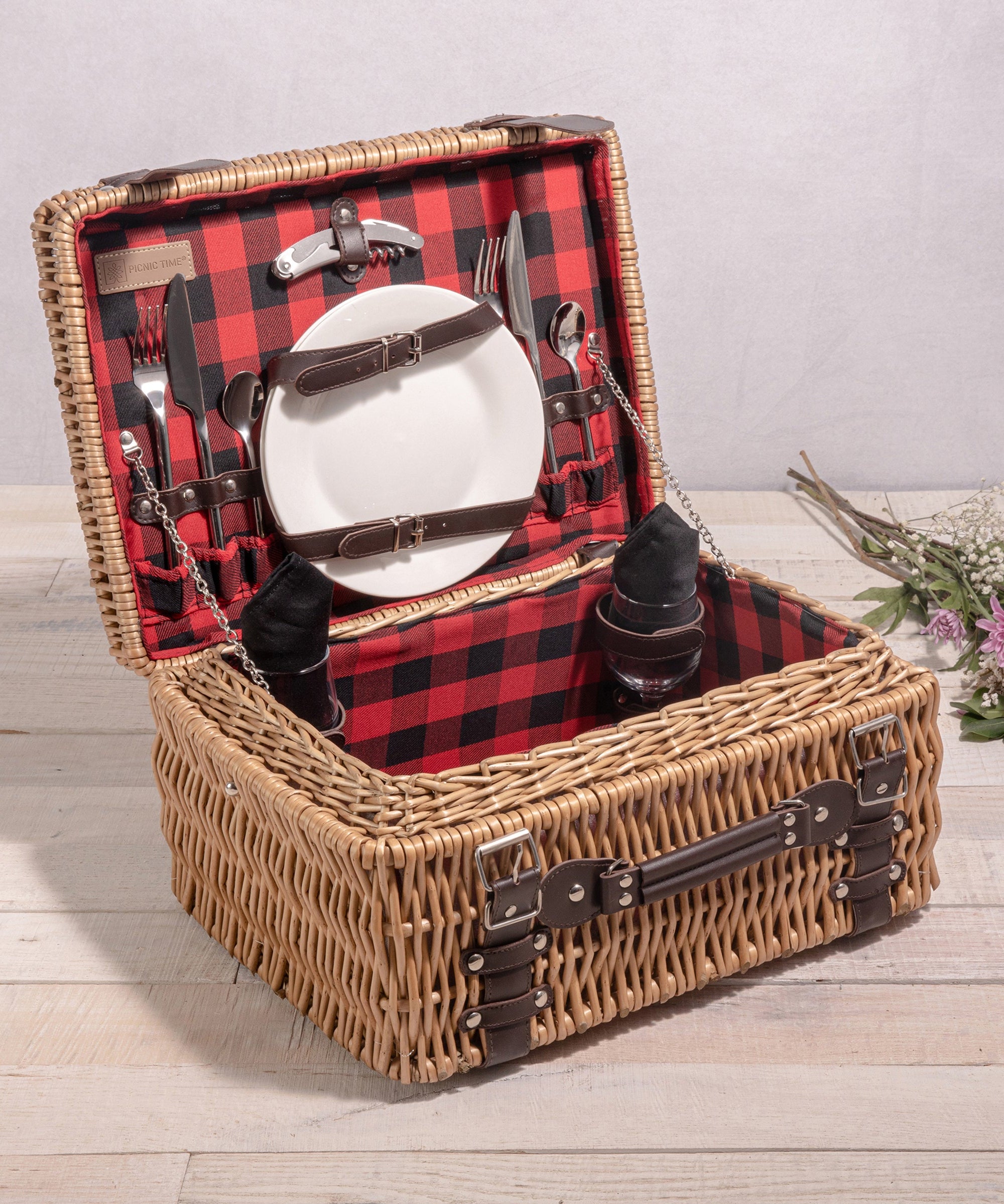 Champion Picnic Basket
