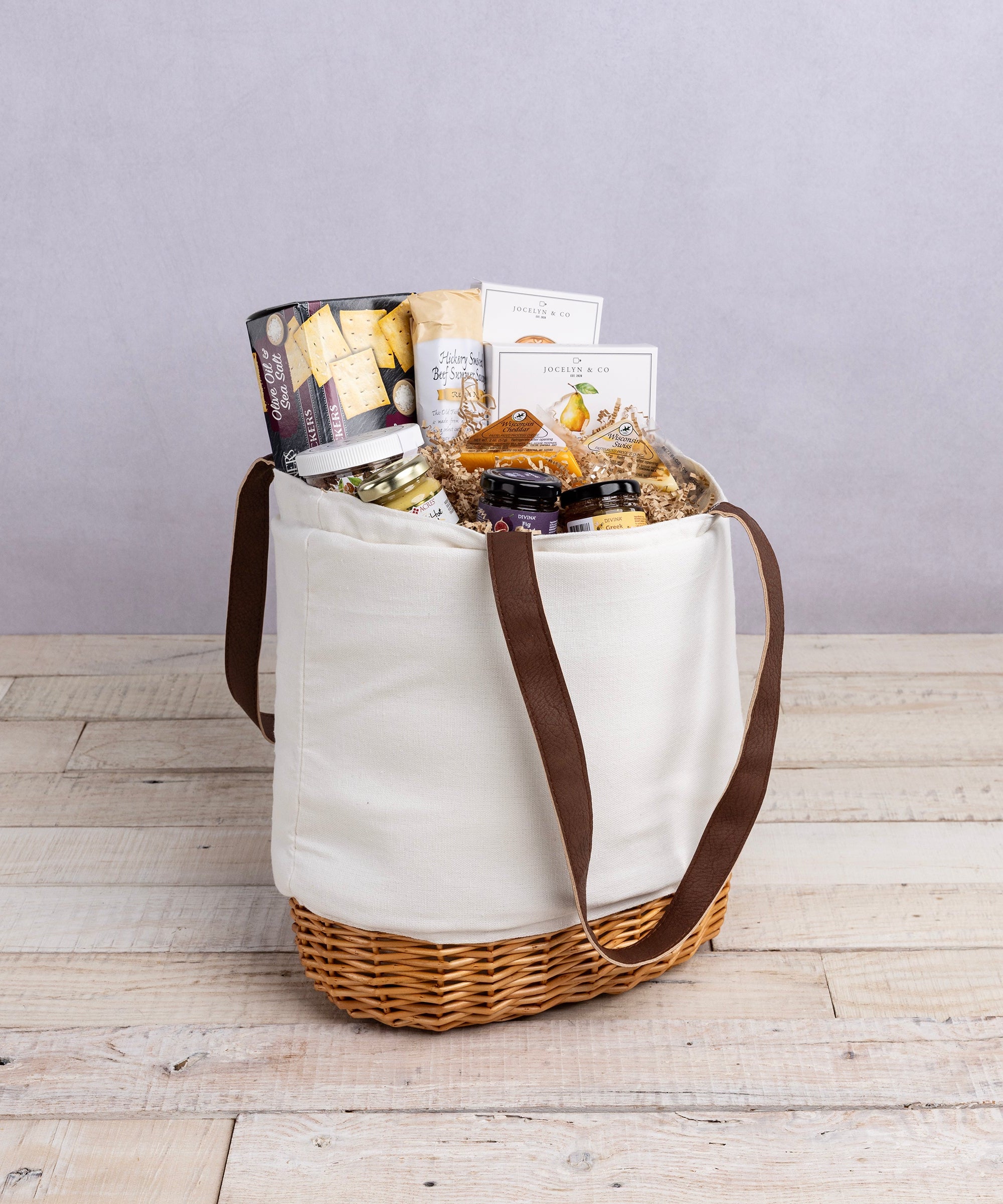 Pico Lunch Basket with Gourmet Gift Pack