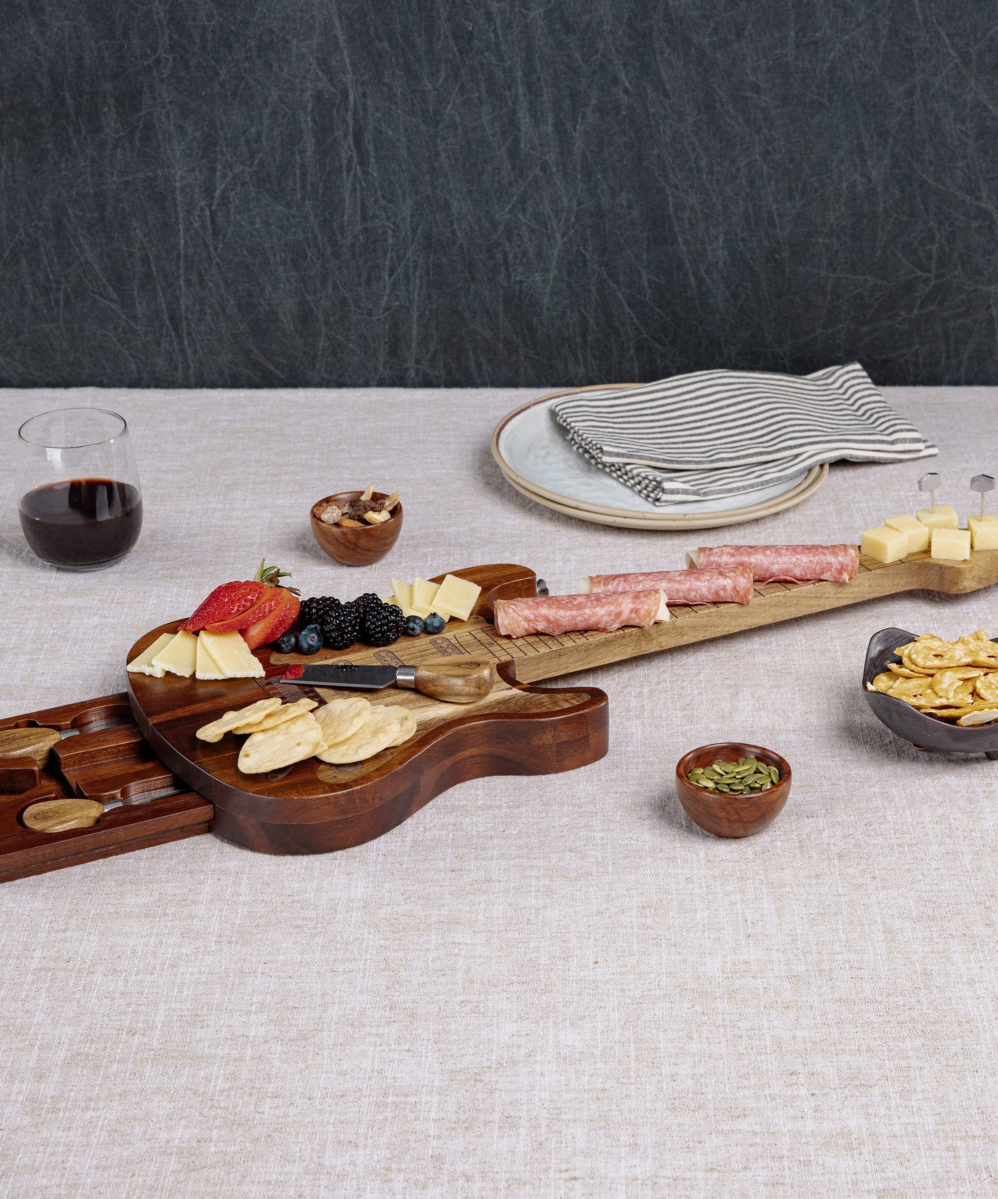 Guitar Legend Cheese Board & Tools Set