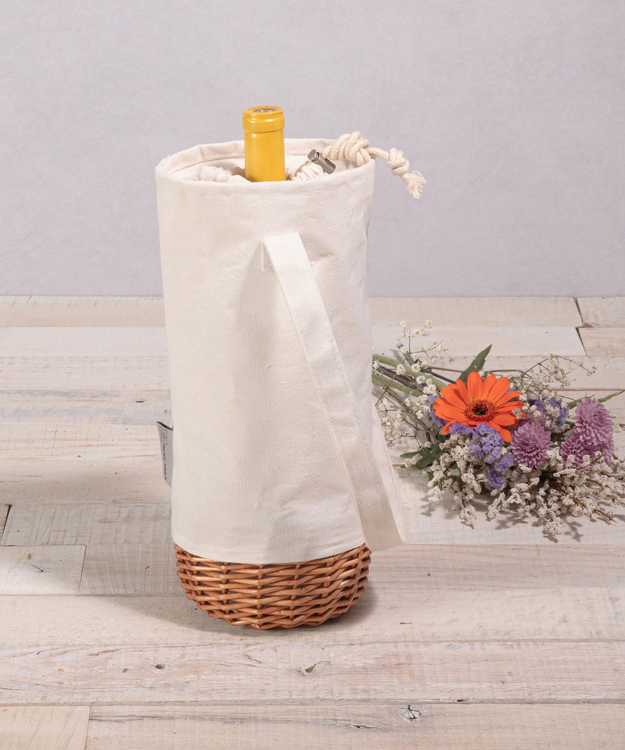 Malbec Insulated Canvas and Willow Wine Bottle Basket